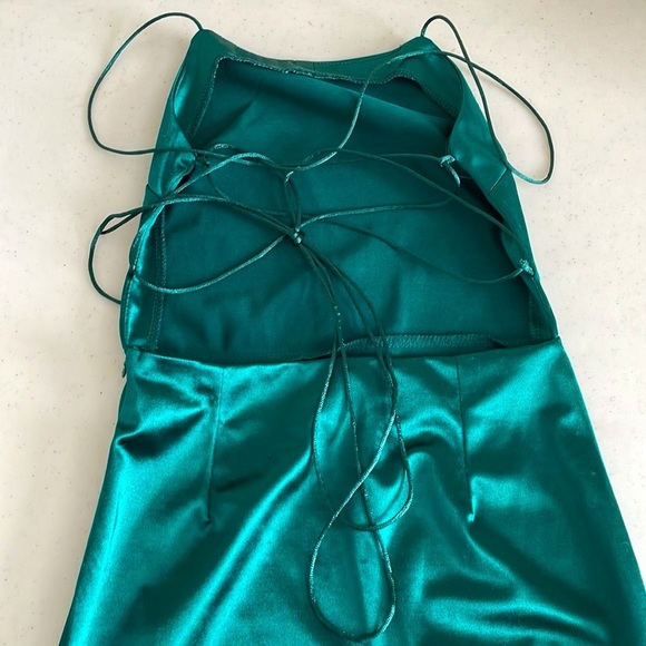 Pretty Little Things - Emerald Green High Neck Strappy Back Bodycon Dress - Picture 7 of 12